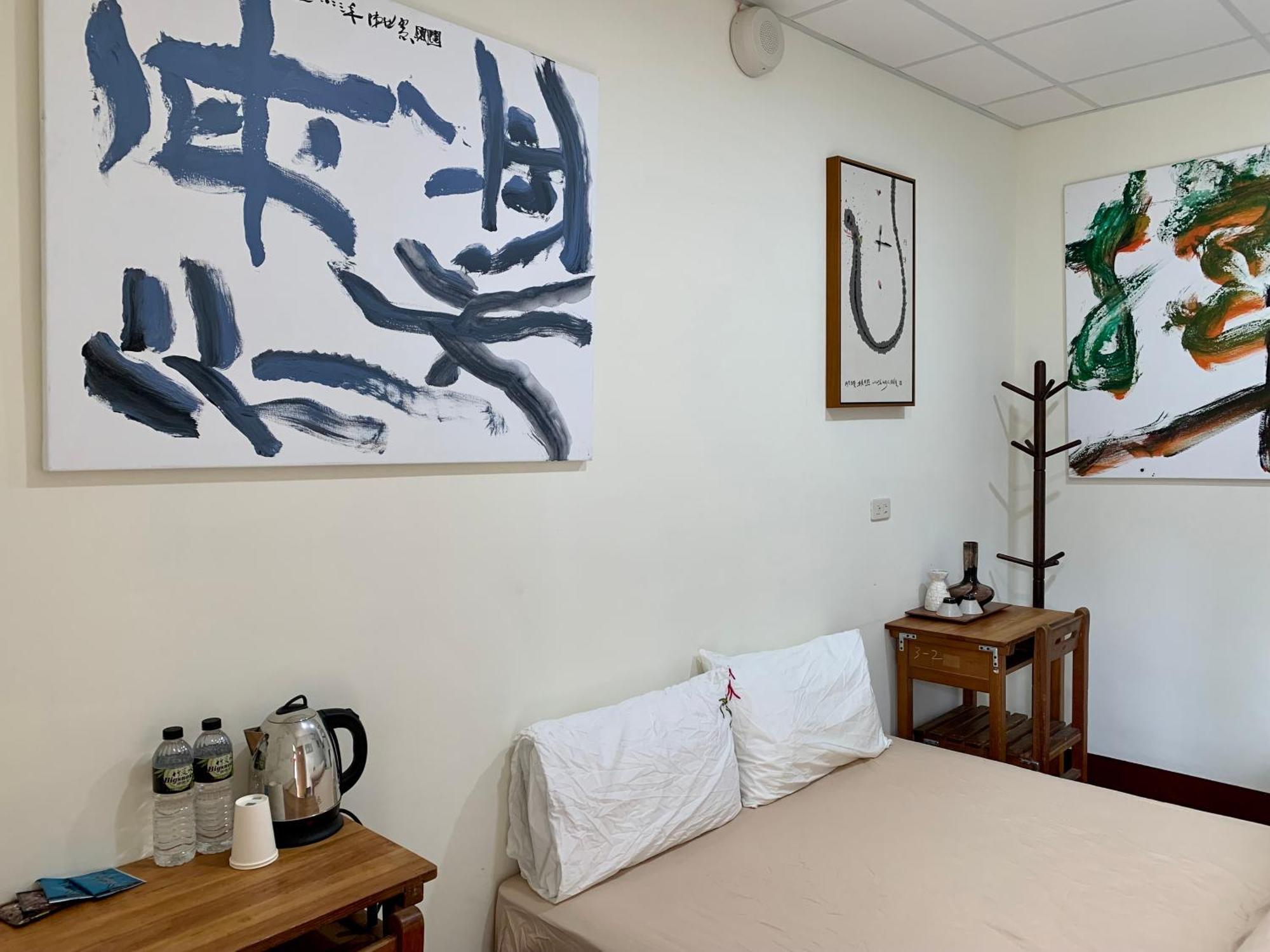 People Hostel Taiwan Image Calligraphy Museum Байхе Екстериор снимка